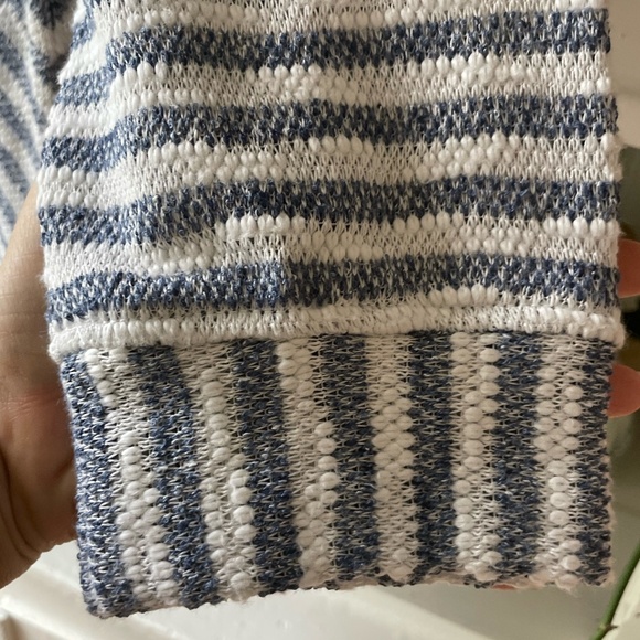 WOMENS PLUS SIZE CJ BANKS BLUE/WHITE STRIPED LONG SLEEVE BLOUSE 1X - Picture 6 of 9